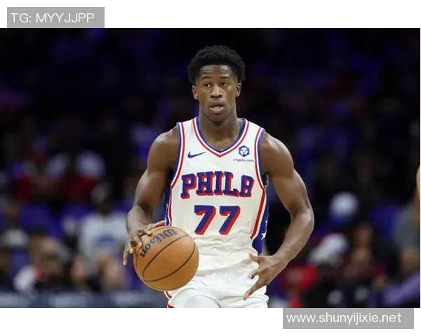 状态回暖！埃奇库姆半场8中4拿到13分1篮板